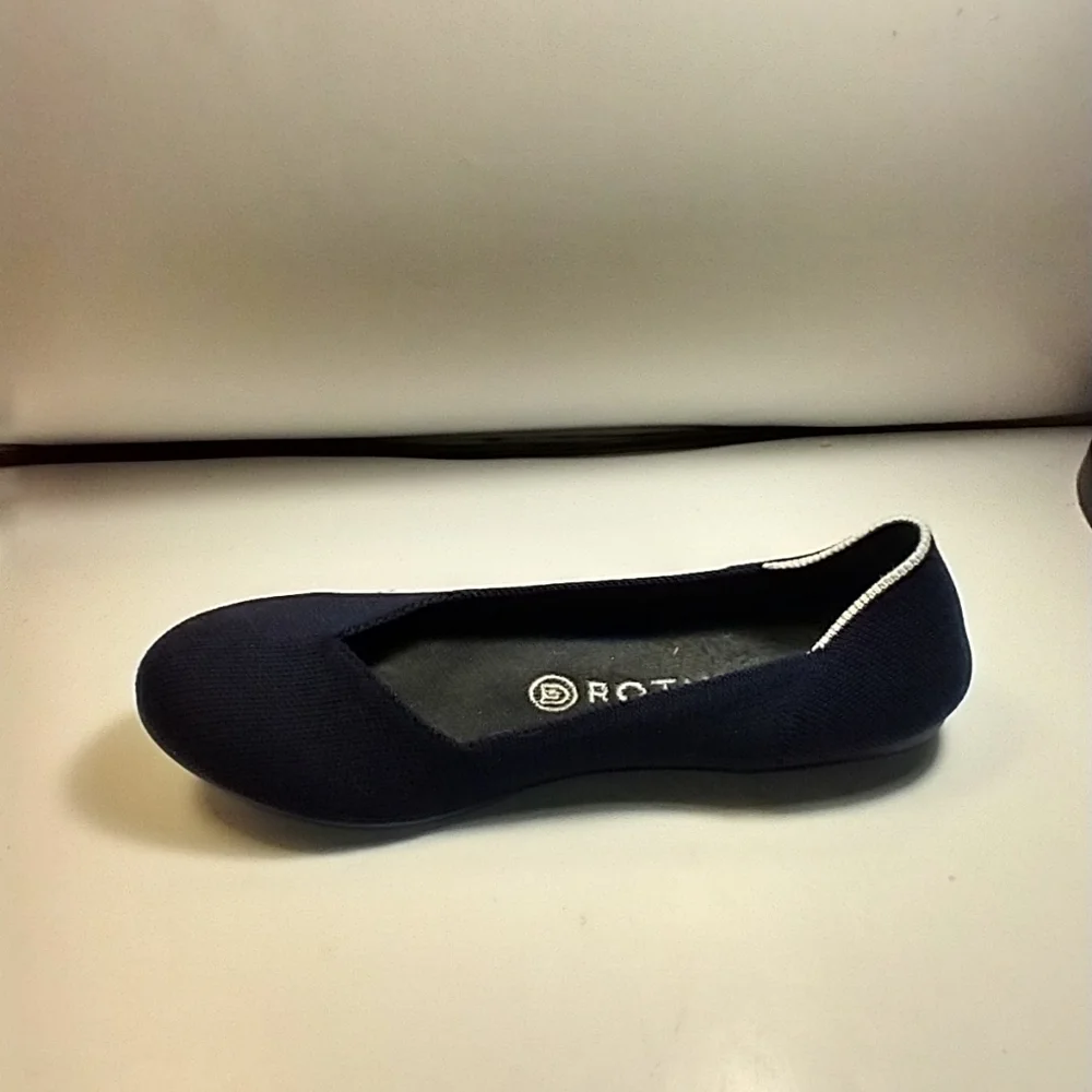 Rothy’s The Flat Navy Blue Knit Round Toe Slip On Flats Shoes Women's sz 8.